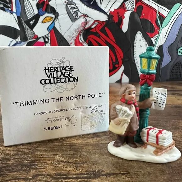 Lefton Colonial Christmas Village News Paper Boy Bill O'Malley Figurine VINTAGE - Picture 1 of 12